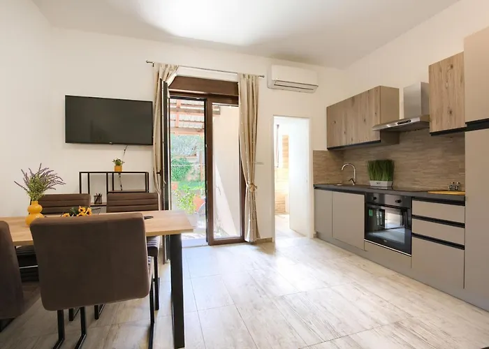 Appartamento Amphitheater 3+2 Modern With Terrace, Wifi, Netflix *