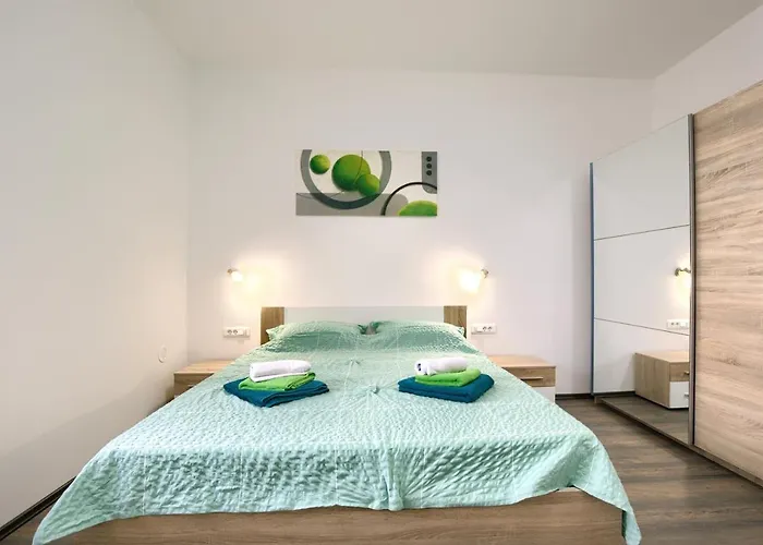 Amphitheater 3+2 Modern With Terrace, Wifi, Netflix Appartamento *